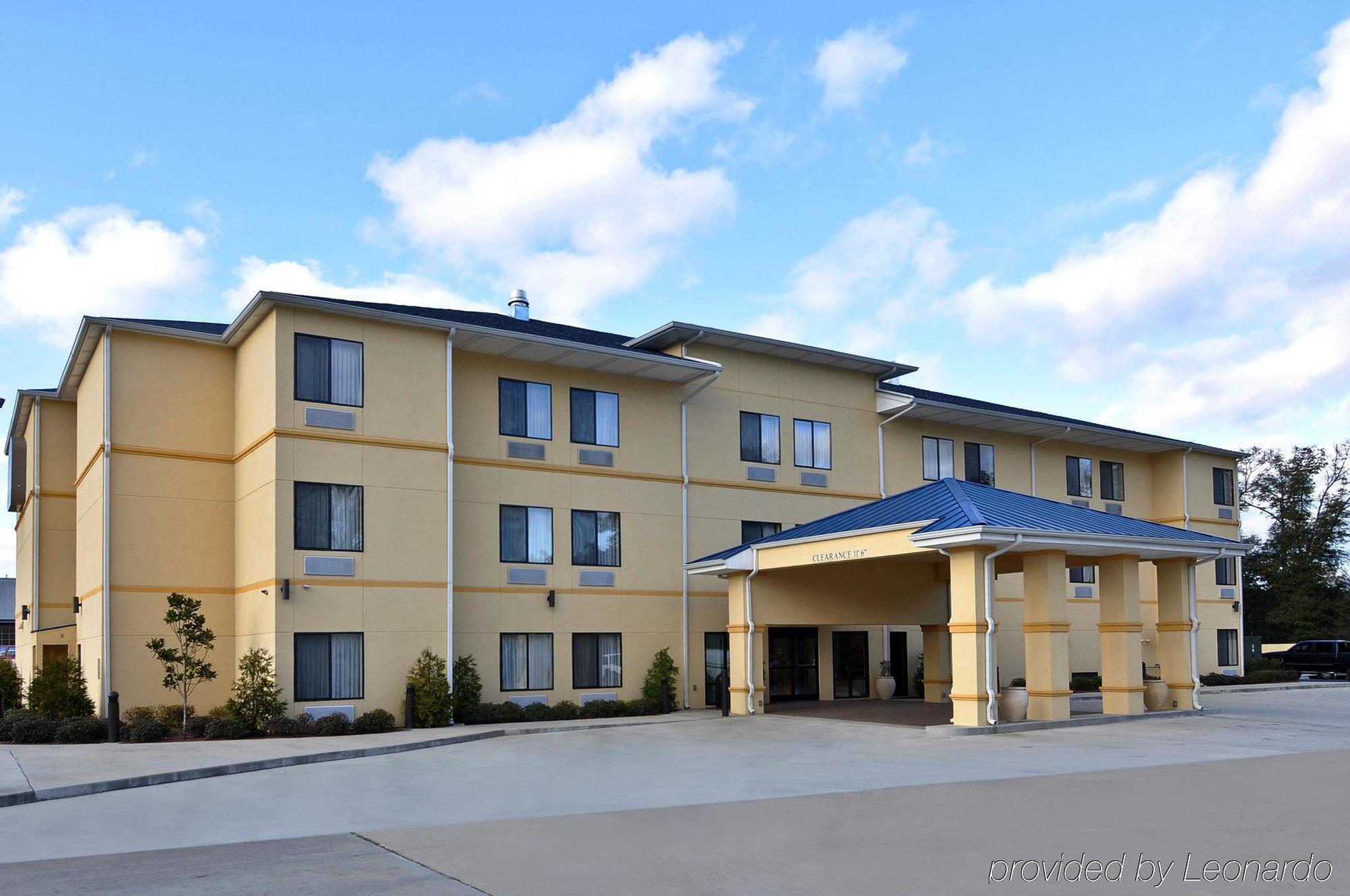 Days Inn By Wyndham Semmes Мобил Екстериор снимка